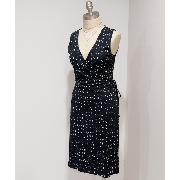 Kenneth Cole Women's Black & White Geometric Print Wrap Dress Size PM - Picture 2 of 5